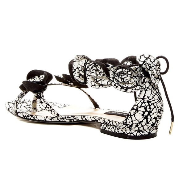 Alejandra G. Unique Flower Sandal - Picture 5 of 6